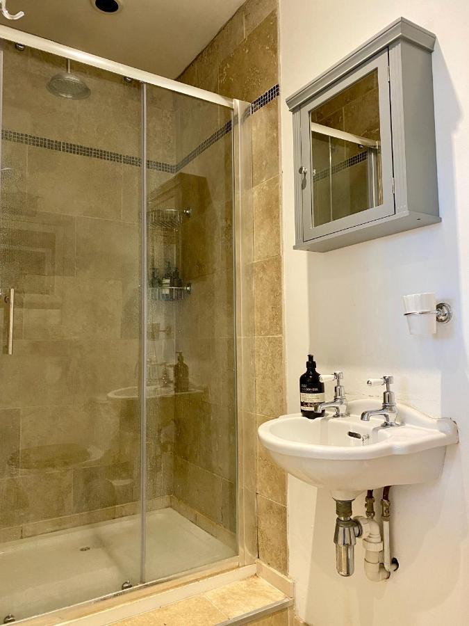 Stunning Georgian Central Bath Home Екстер'єр фото